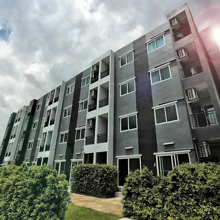 Ibeyond Apartment Romklao Suvarnabhumi Bangkok Exterior photo