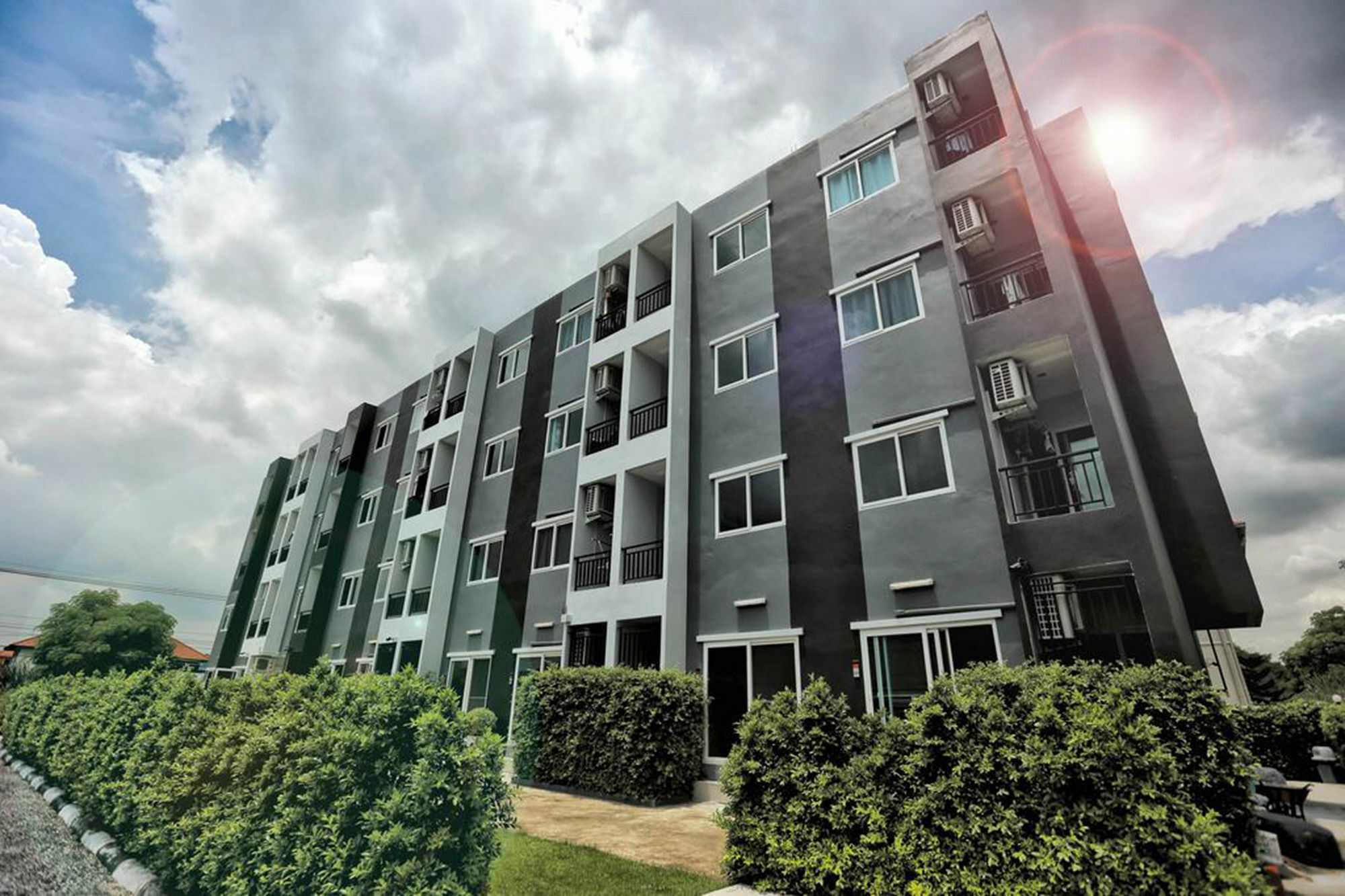 Ibeyond Apartment Romklao Suvarnabhumi Bangkok Exterior photo